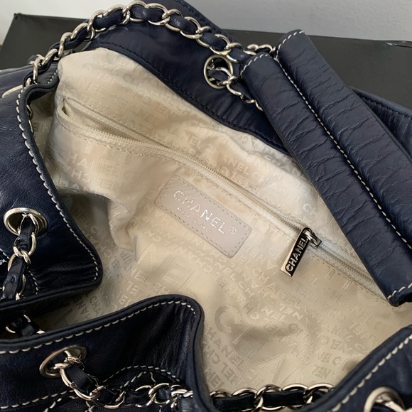 CHANEL Navy Drawstring Lambskin Diamond Stitched Bucket Bag with Medallion - Picture 13 of 17